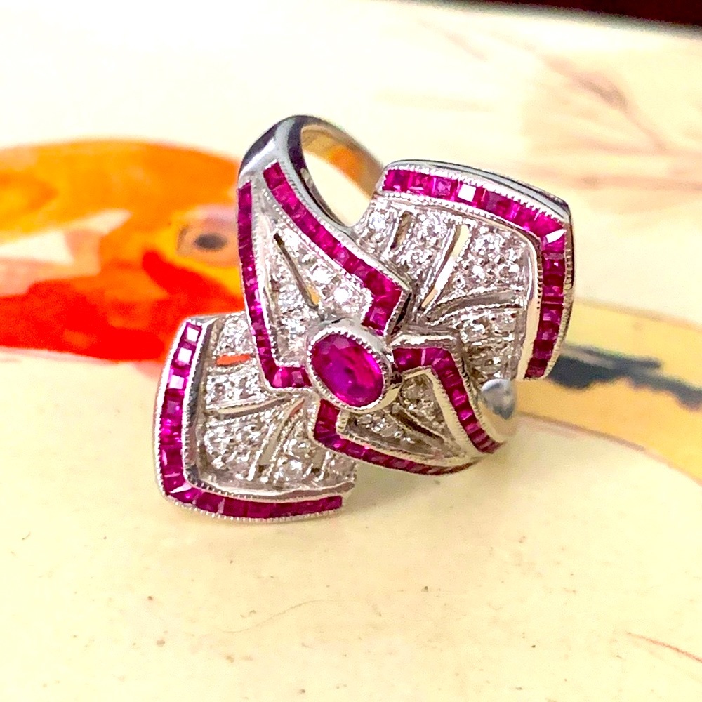 Art Deco Ruby and Diamond Ring 18k